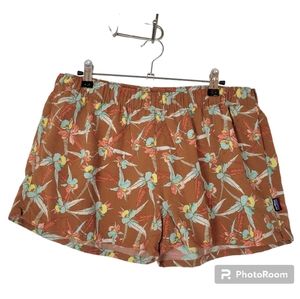 Patagonia Women's Barely Baggies in Titan brown toucan swing size XL